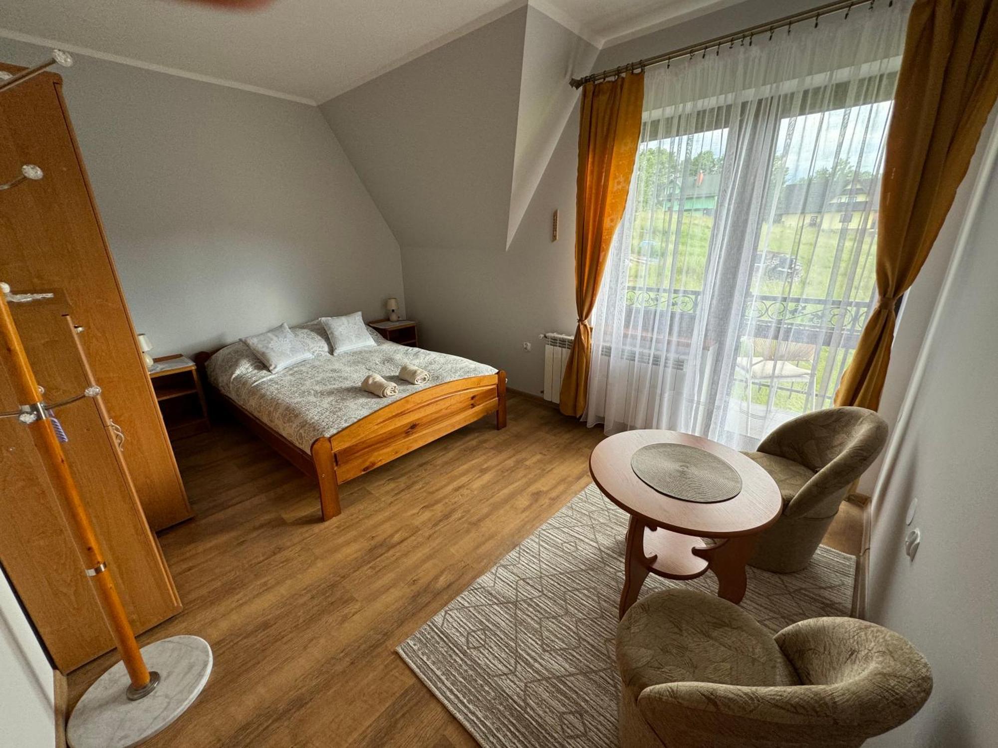 Gut Apartment 波罗宁 外观 照片