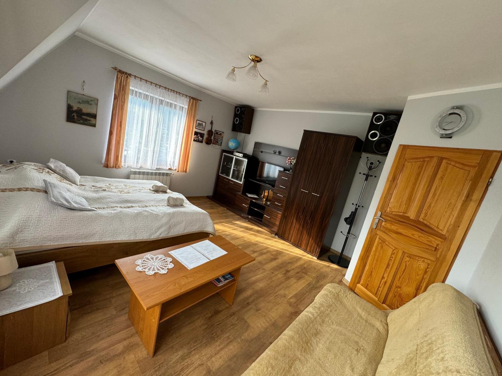 Gut Apartment 波罗宁 外观 照片